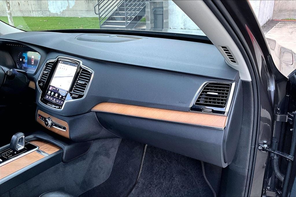 2023 Volvo XC90 B6 Plus 6-Seater