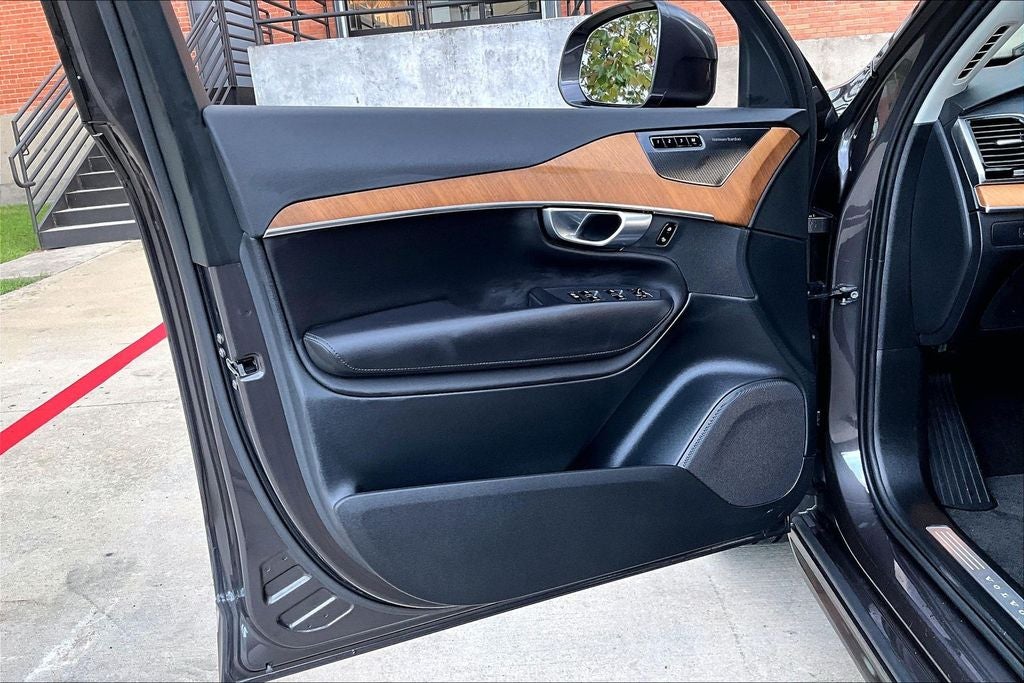 2023 Volvo XC90 B6 Plus 6-Seater