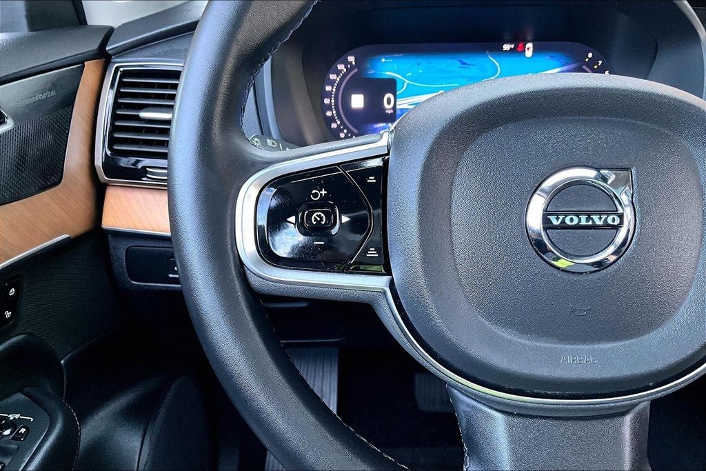 2023 Volvo XC90 B6 Plus 6-Seater