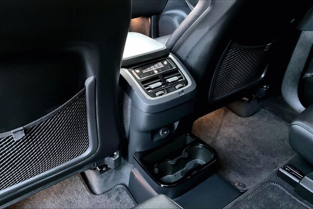 2023 Volvo XC90 B6 Plus 6-Seater