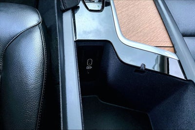 2023 Volvo XC90 B6 Plus 6-Seater