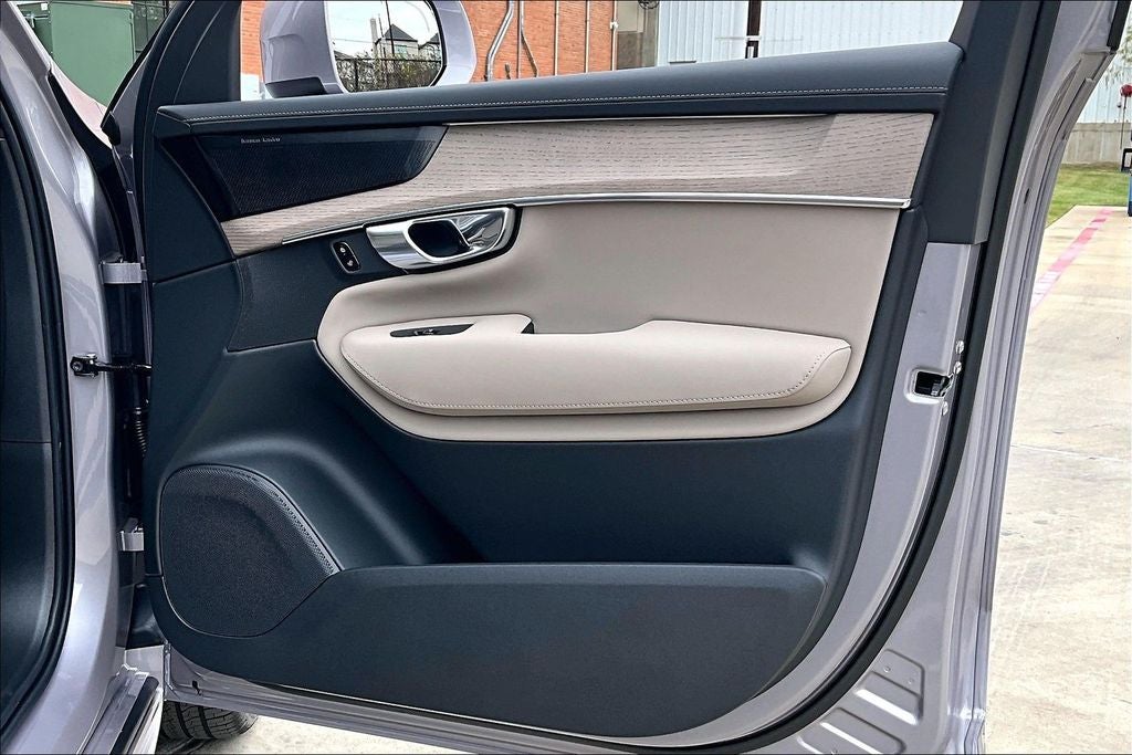 2026 Volvo XC90 B6 Plus 6-Seater