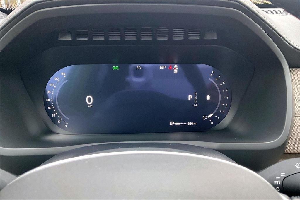 2026 Volvo XC90 B6 Plus 6-Seater