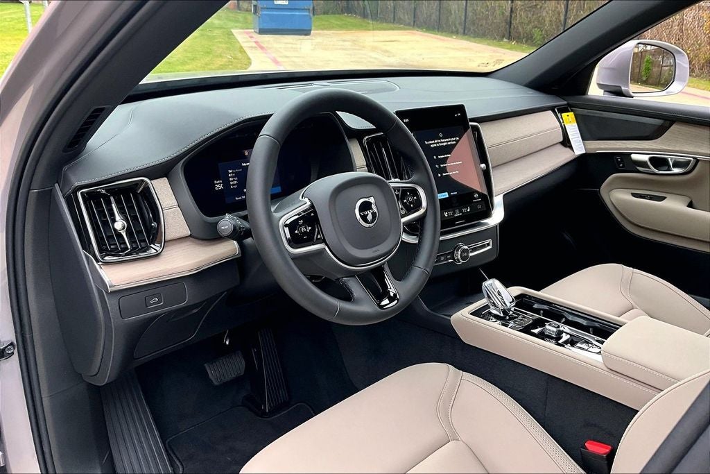 2026 Volvo XC90 B6 Plus 6-Seater