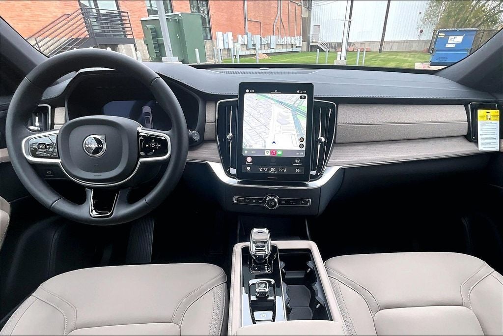 2026 Volvo XC90 B6 Plus 6-Seater