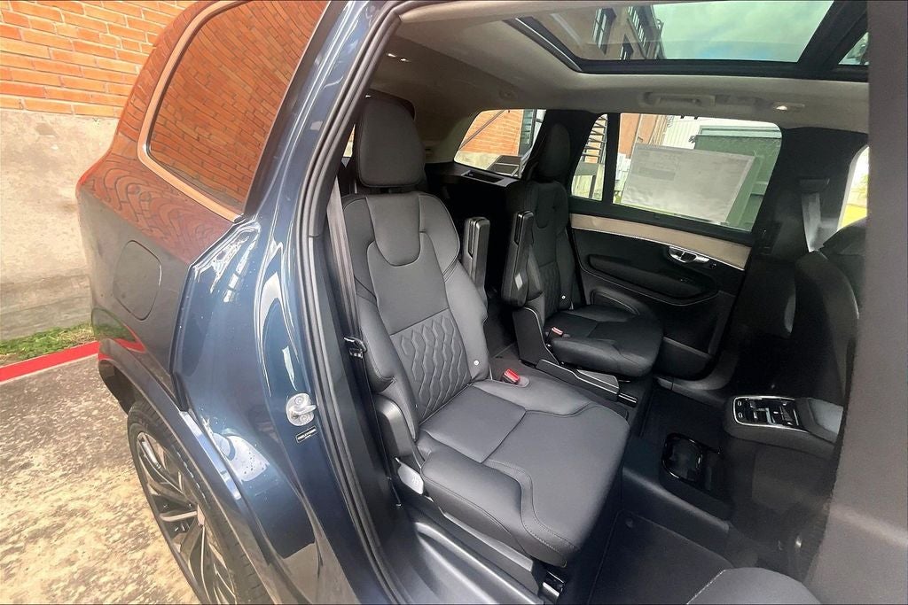 2027 Volvo XC90 B6 Plus 6-Seater
