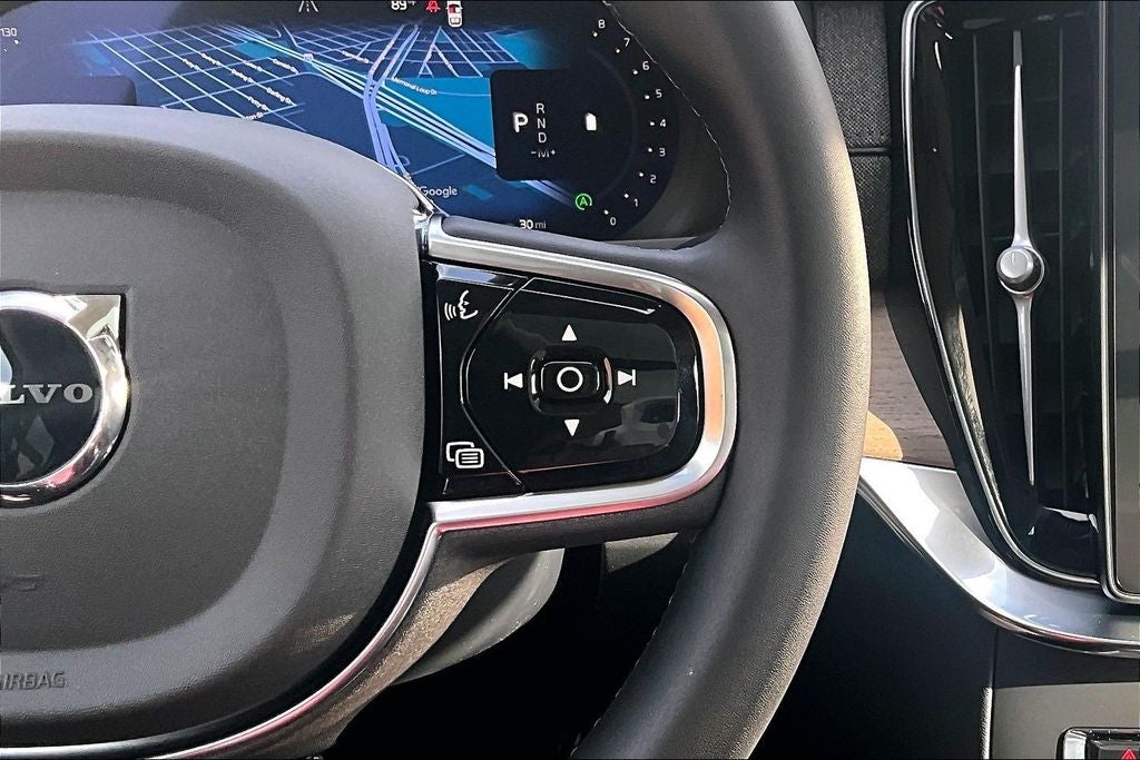 2027 Volvo XC90 B6 Plus 6-Seater