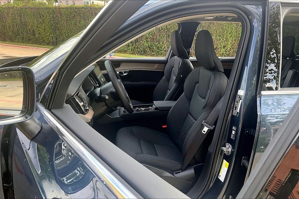 2027 Volvo XC90 B6 Plus 6-Seater