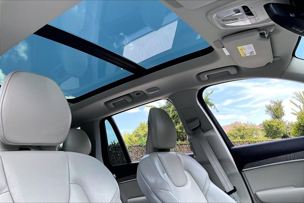 2025 Volvo XC90 B6 Plus 6-Seater