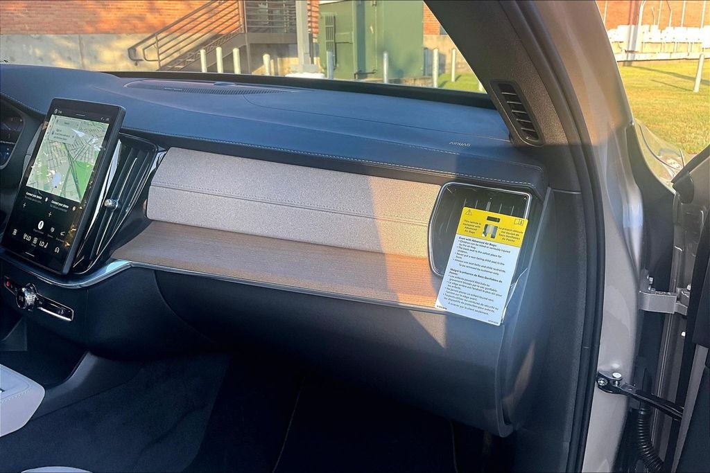 2027 Volvo XC90 B6 Plus 6-Seater