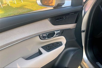 2027 Volvo XC90 B6 Plus 6-Seater