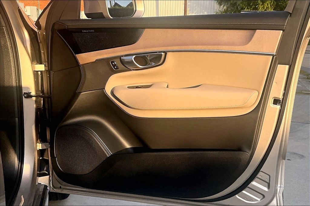 2027 Volvo XC90 B6 Plus 6-Seater