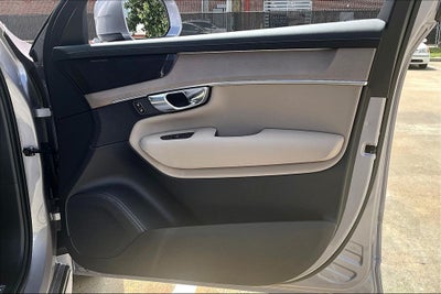 2026 Volvo XC90 B6 Plus 6-Seater