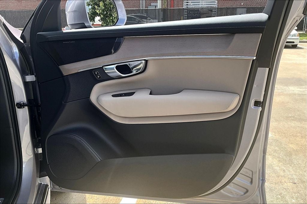 2026 Volvo XC90 B6 Plus 6-Seater