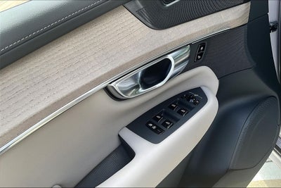 2026 Volvo XC90 B6 Plus 6-Seater