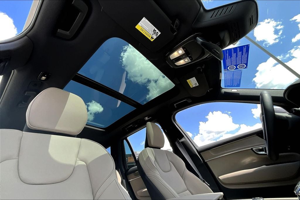 2026 Volvo XC90 B6 Plus 6-Seater