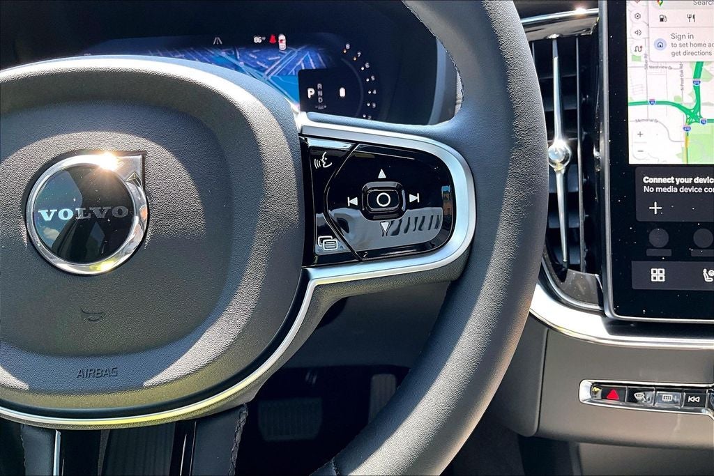 2026 Volvo XC90 B6 Plus 6-Seater