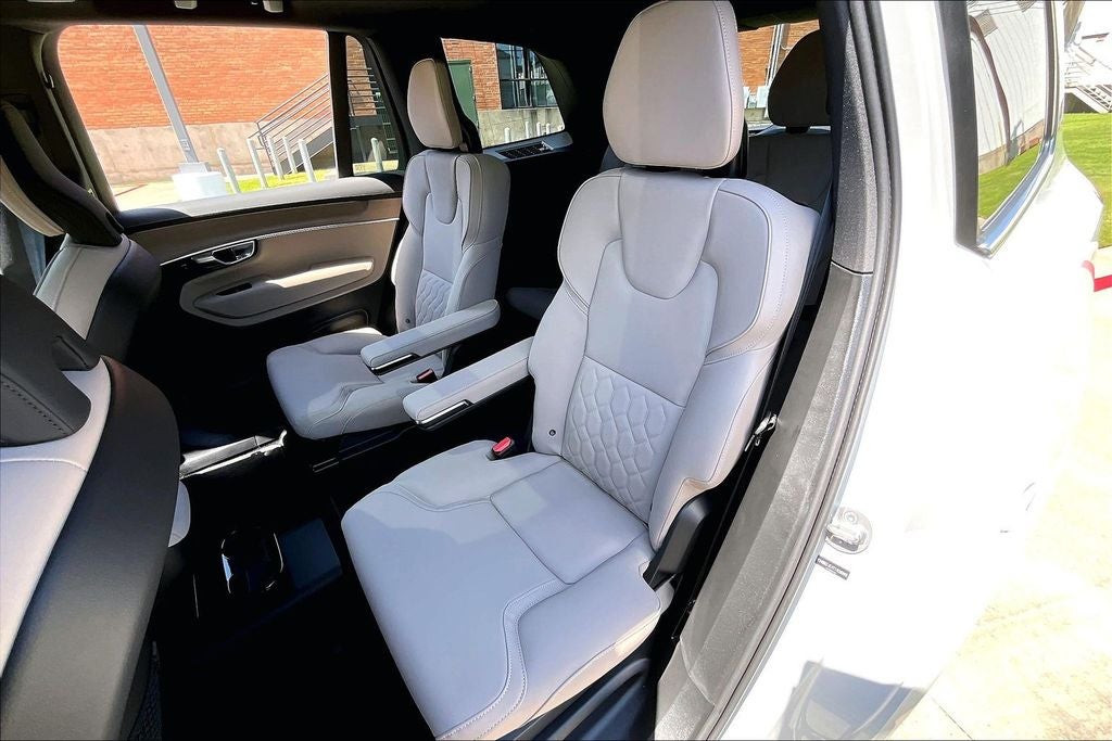 2026 Volvo XC90 B6 Plus 6-Seater