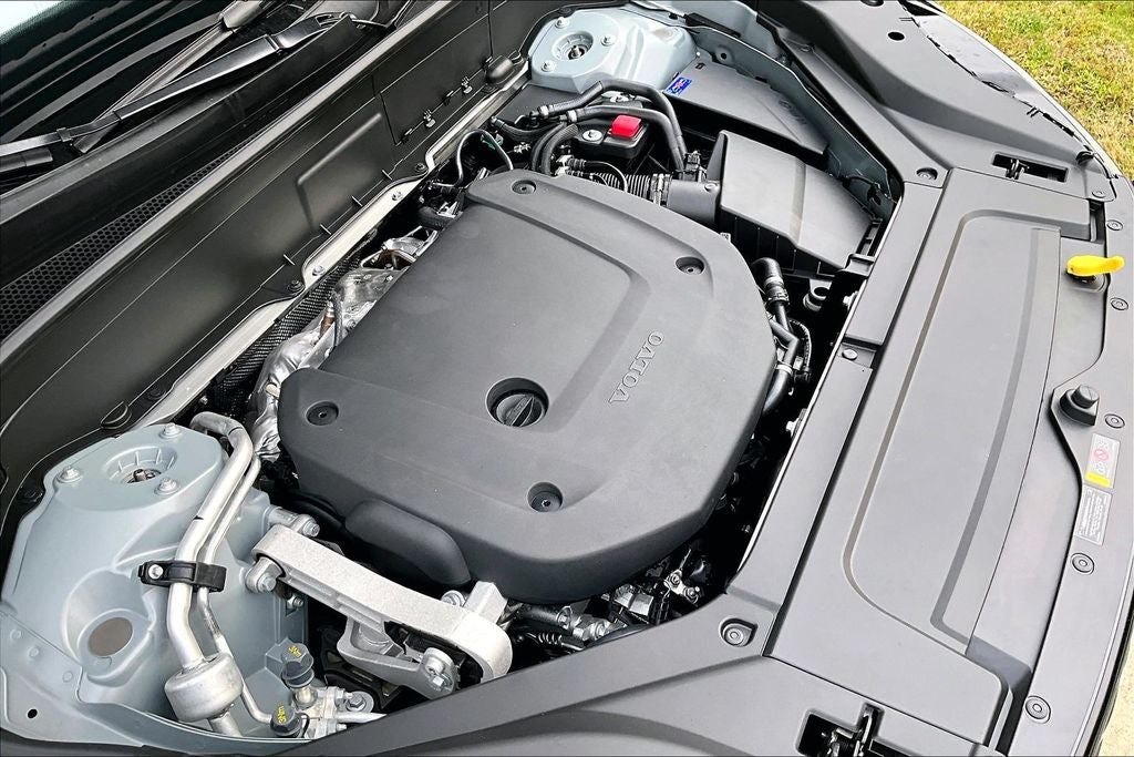 2026 Volvo XC90 B6 Plus 6-Seater