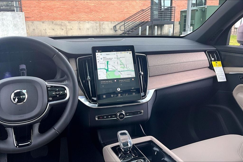 2026 Volvo XC90 B6 Plus 6-Seater