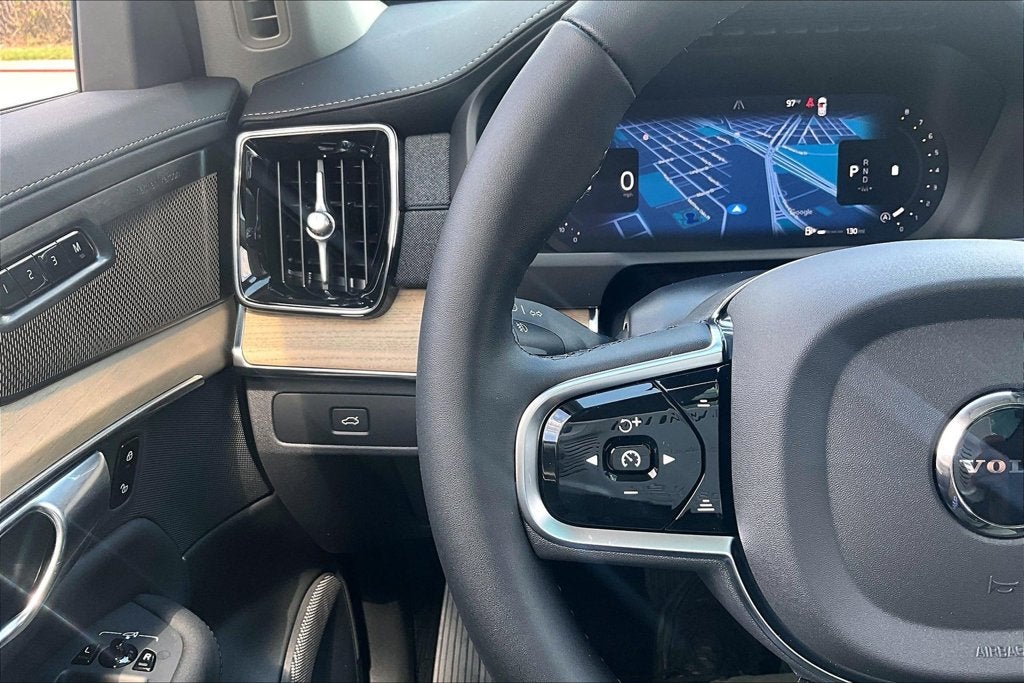 2027 Volvo XC90 B6 Plus 6-Seater