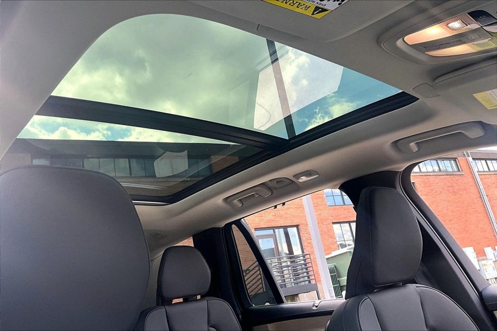 2027 Volvo XC90 B6 Plus 6-Seater