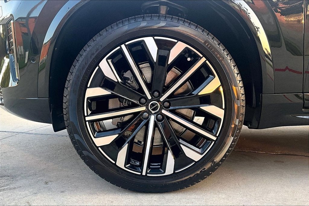 2027 Volvo XC90 B6 Plus 6-Seater