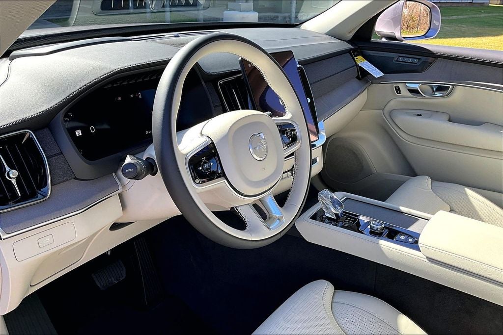 2026 Volvo XC90 B6 Ultra