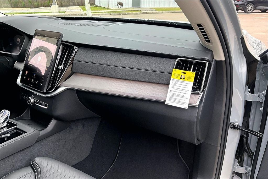 2026 Volvo XC90 B6 Ultra