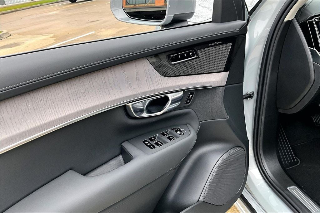 2026 Volvo XC90 B6 Ultra