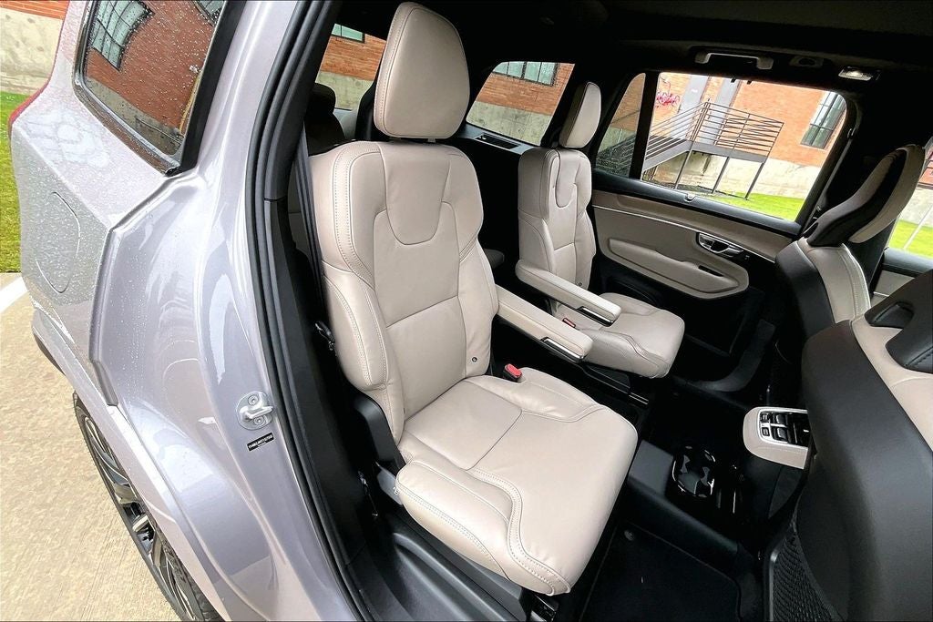 2026 Volvo XC90 B6 Ultra