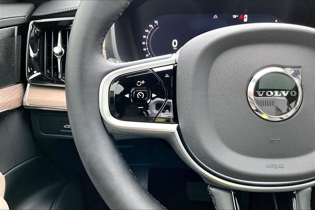2026 Volvo XC90 B6 Ultra