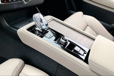 2026 Volvo XC90 B6 Ultra