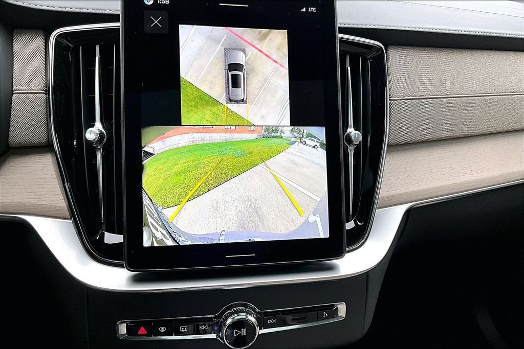 2026 Volvo XC90 B6 Ultra