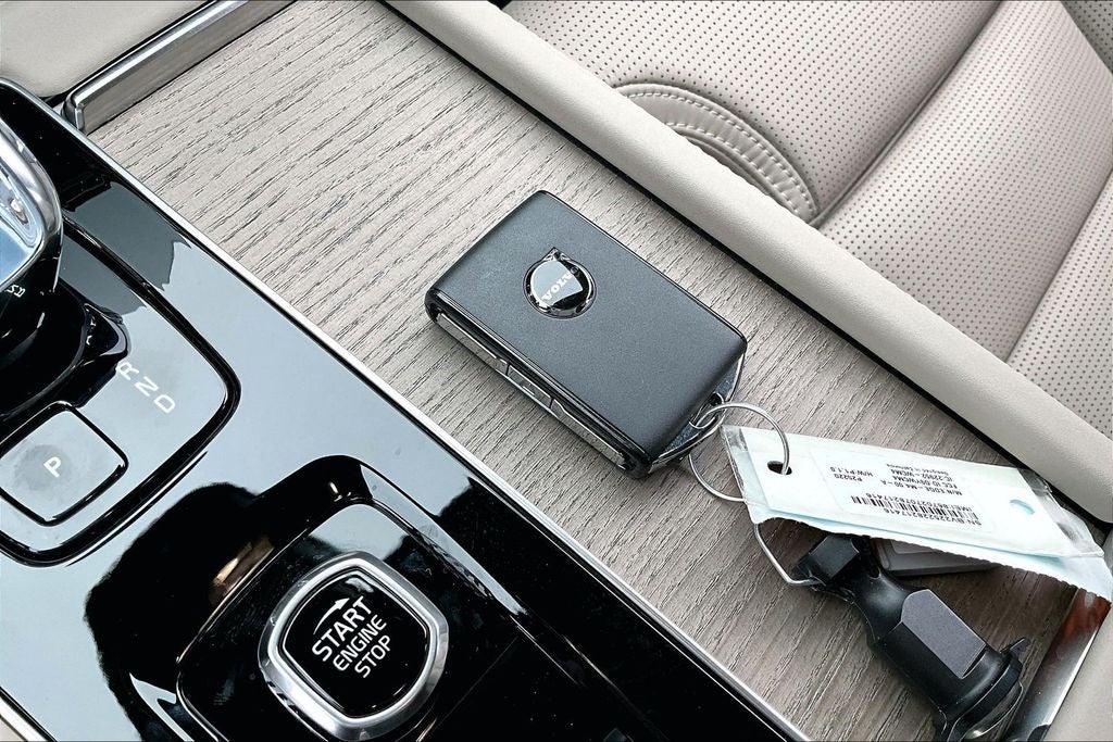 2026 Volvo XC90 B6 Ultra