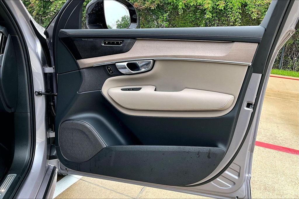 2026 Volvo XC90 B6 Ultra