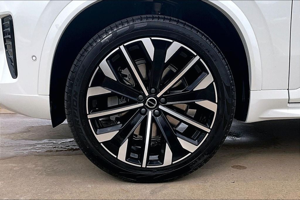 2026 Volvo XC90 B6 Ultra