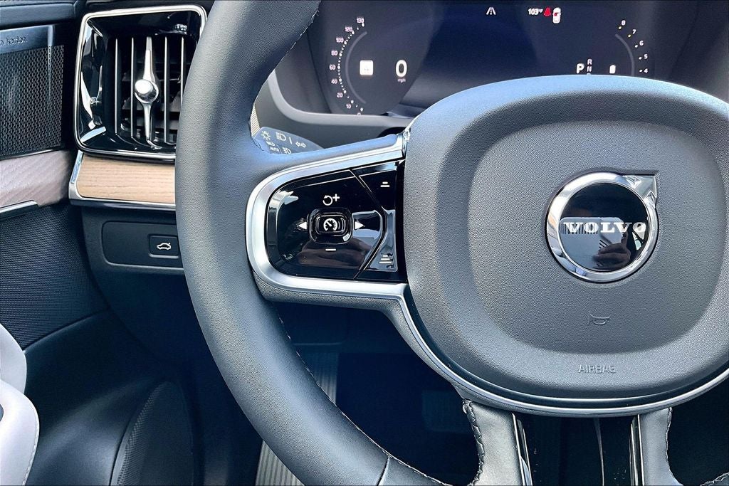 2027 Volvo XC90 B6 Ultra