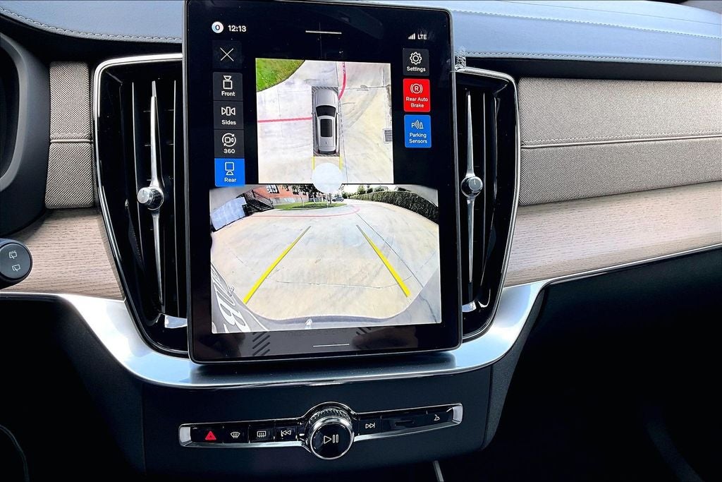 2027 Volvo XC90 B6 Ultra