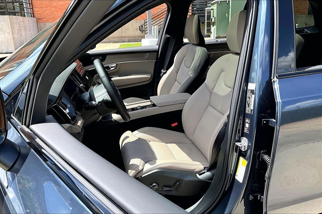 2027 Volvo XC90 B6 Ultra