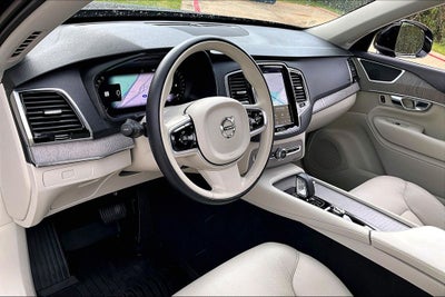 2025 Volvo XC90 B6 Plus 7-Seater