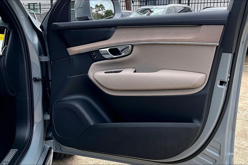 2026 Volvo XC90 B6 Plus 7-Seater