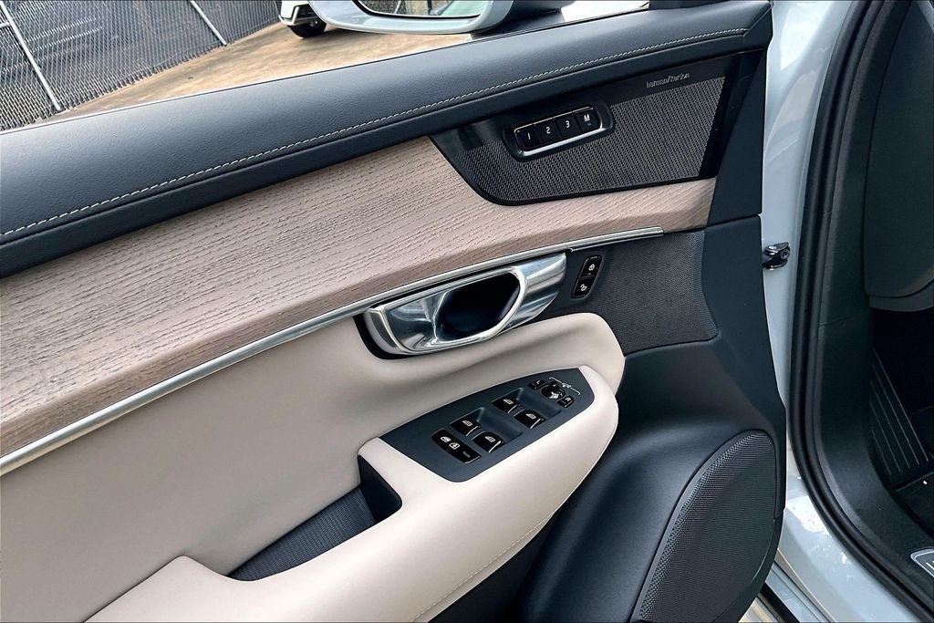 2026 Volvo XC90 B6 Plus 7-Seater