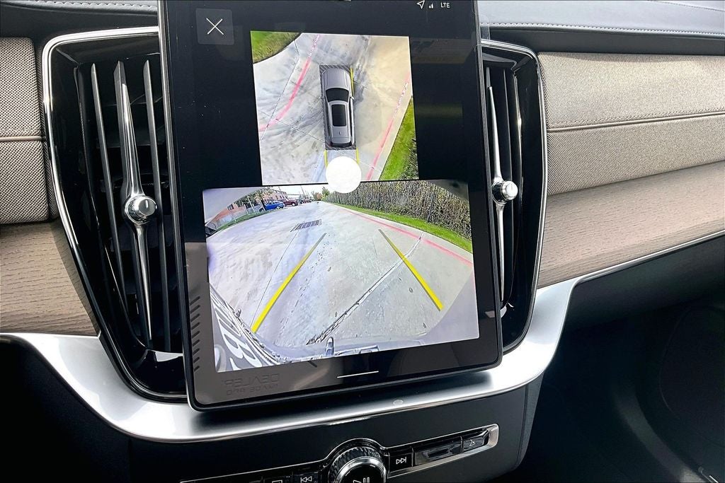 2026 Volvo XC90 B6 Plus 7-Seater