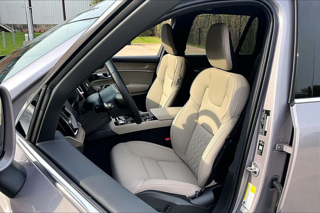 2026 Volvo XC90 B6 Plus 7-Seater