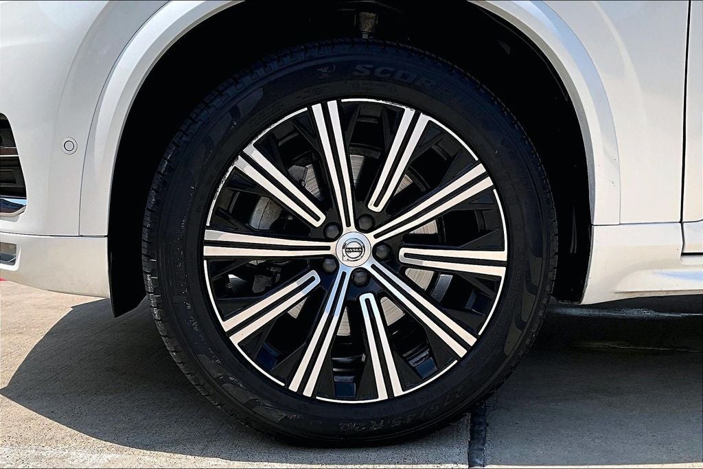 2025 Volvo XC90 B6 Plus 7-Seater