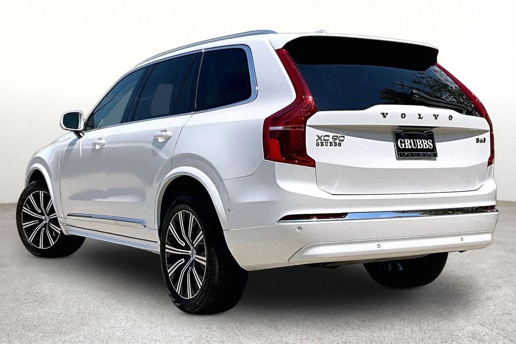 2025 Volvo XC90 B6 Plus 7-Seater
