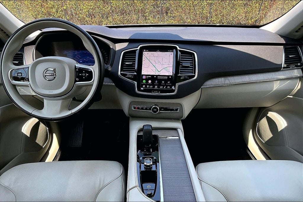 2025 Volvo XC90 B6 Plus 7-Seater