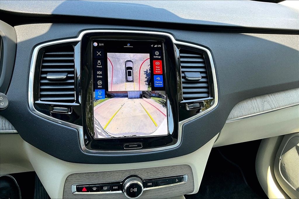 2025 Volvo XC90 B6 Plus 7-Seater
