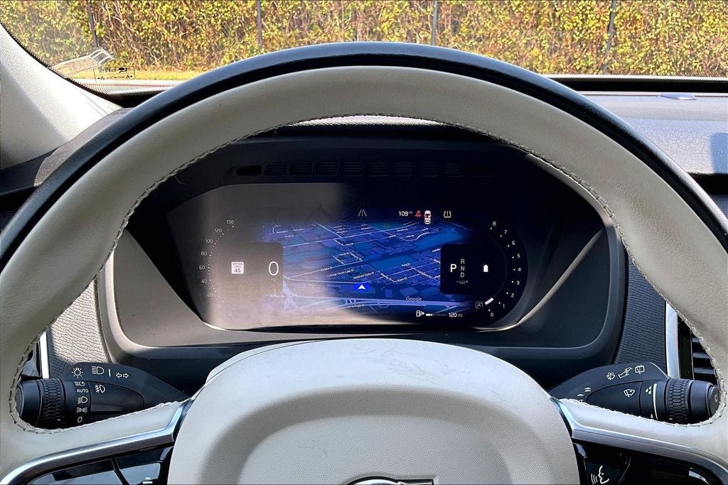 2025 Volvo XC90 B6 Plus 7-Seater